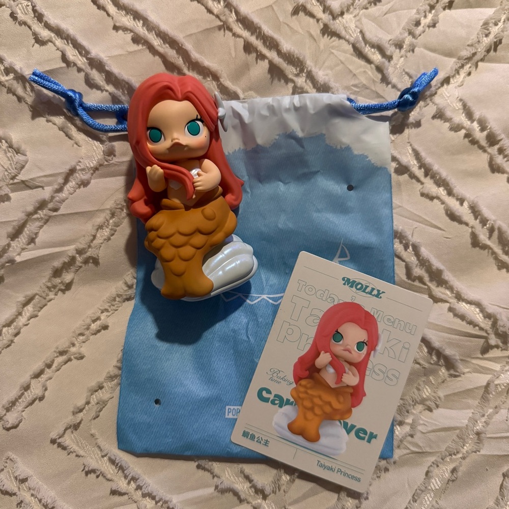Pop Mart “Molly Carb-Lover Series Taiyaki Princess” Figurine